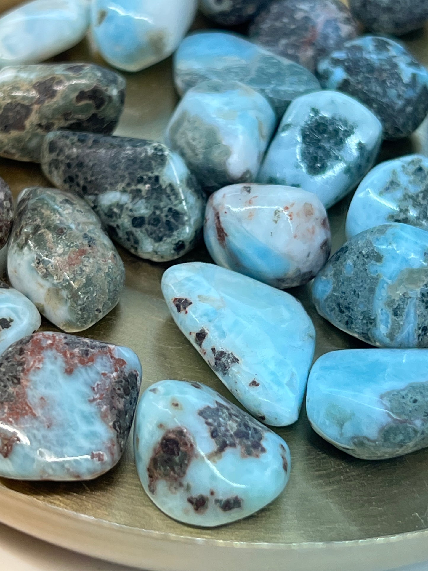 Larimar Trommelstein